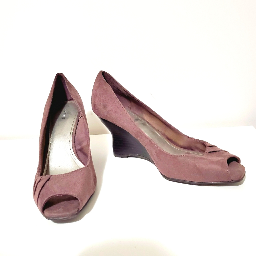 3/$20 FIONI | Open Toe Wedge 7.5